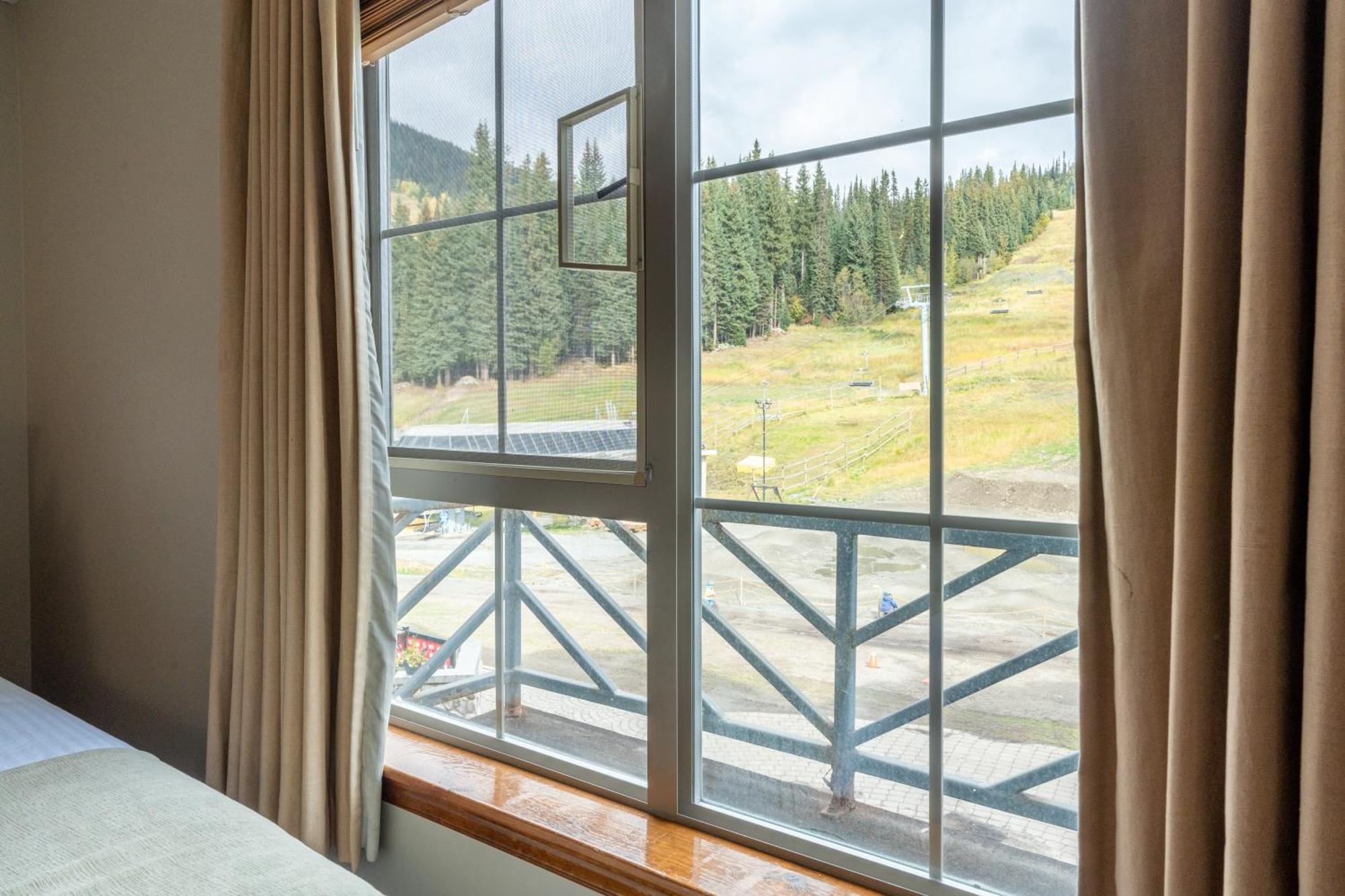 Sundance Lodge Sun Peaks Luaran gambar