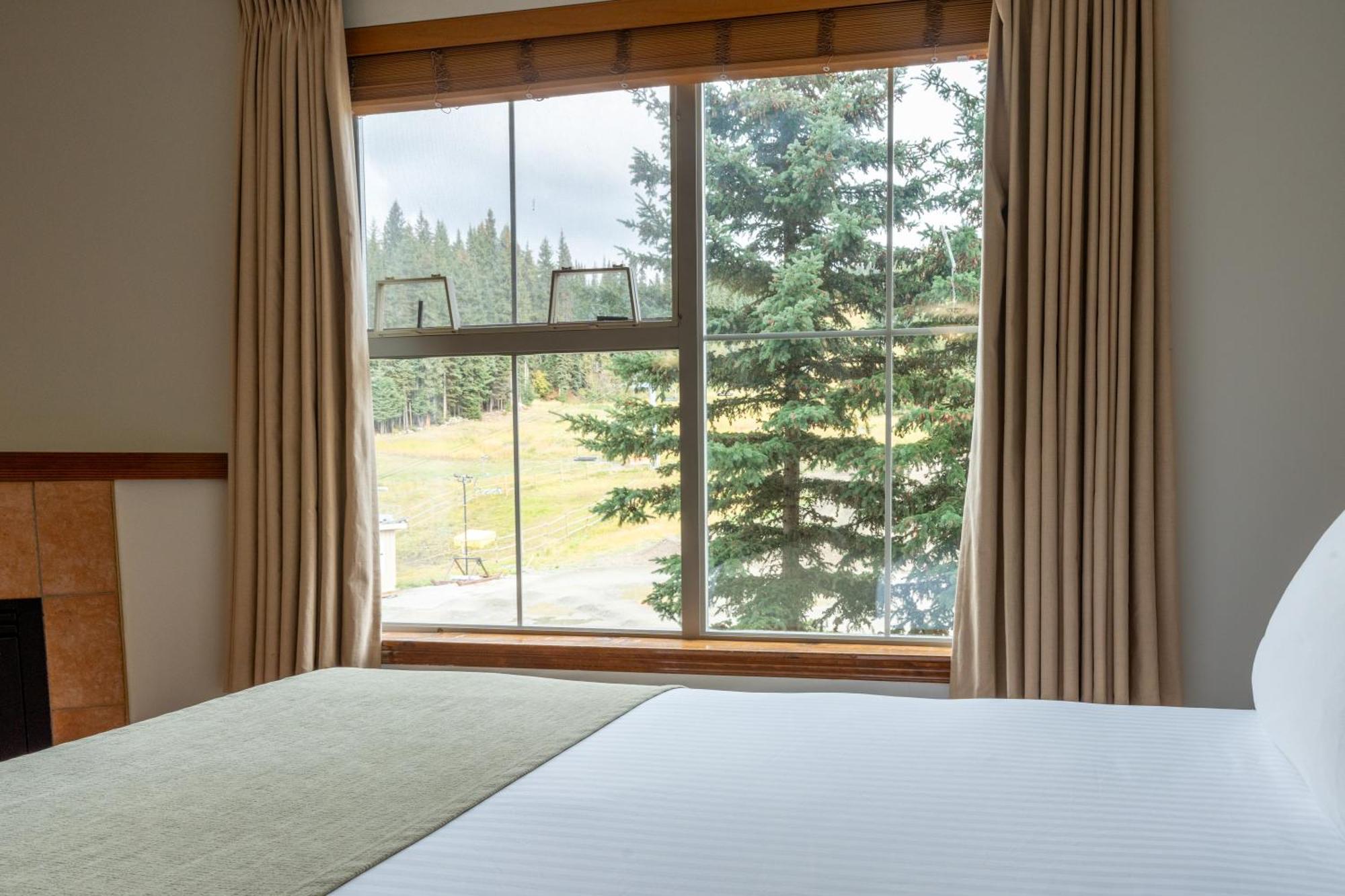 Sundance Lodge Sun Peaks Luaran gambar
